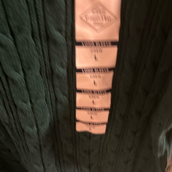 St John’s Bay Emerald Green Crew Neck Sweater

Size L
NWT - Picture 6 of 8